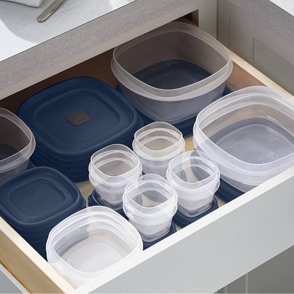 Make an offer Rubbermaid EasyFindLids Food Storage Containers, 36-Piece, Insigni - Picture 3 of 6